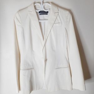 Club Monaco Jackets & Coats - Gorgeous single breasted blazer Club Monaco Jackets & Coats - Gorgeous single breasted blazer